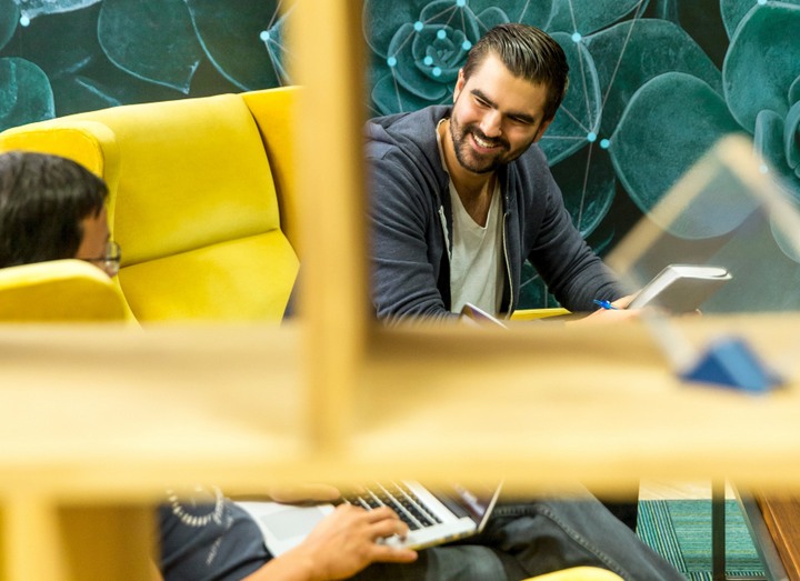 attract-business-investors-startup-business-growth